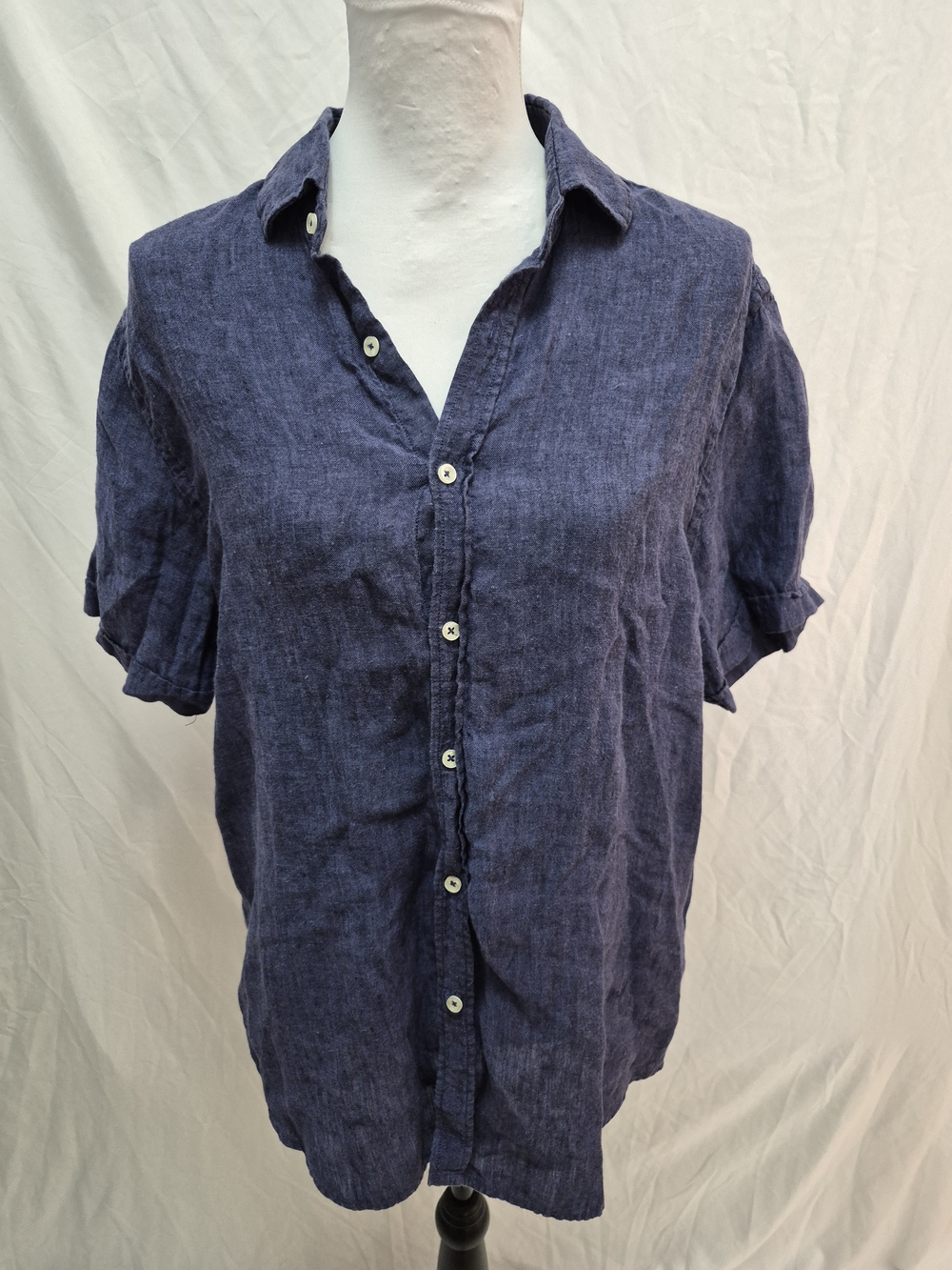 Men's Navy Short-Sleeve Button-Down Shirt